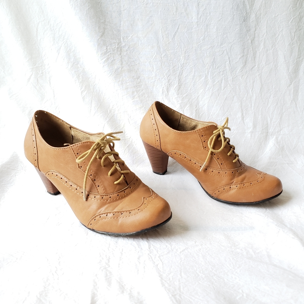 Refresh heeled shoes